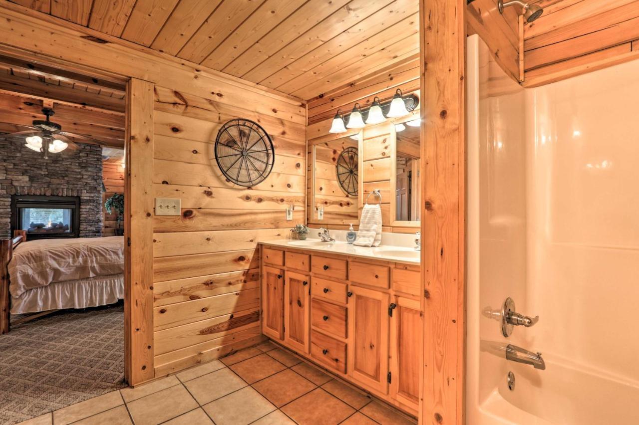 Pigeon Forge Cabin With Games, 1 Mi To Parkway! Exteriér fotografie